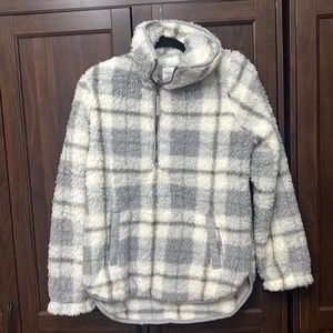 NWT Abercrombie & Fitch Sweater